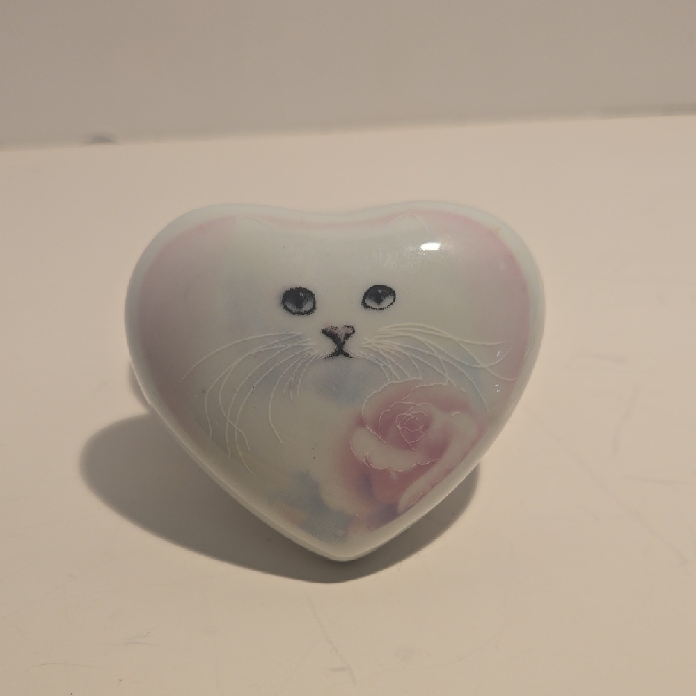 Heart-Shaped Ceramic Box with Cat and Rose Design